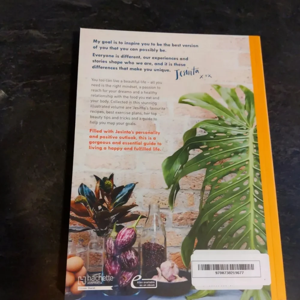 Book - Picture 3 of 8